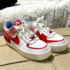 NIKE AIR FORCE 1